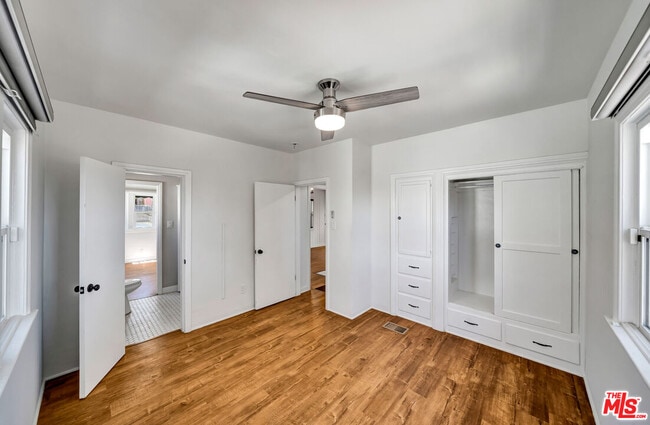 Building Photo - 10509 Wilsey Ave