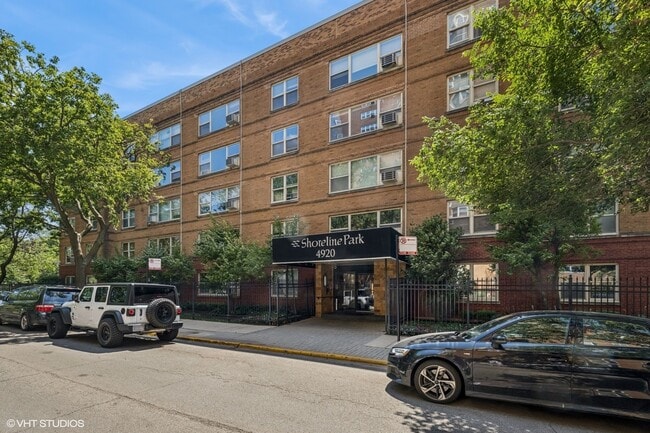 Building Photo - 4920 N Marine Dr