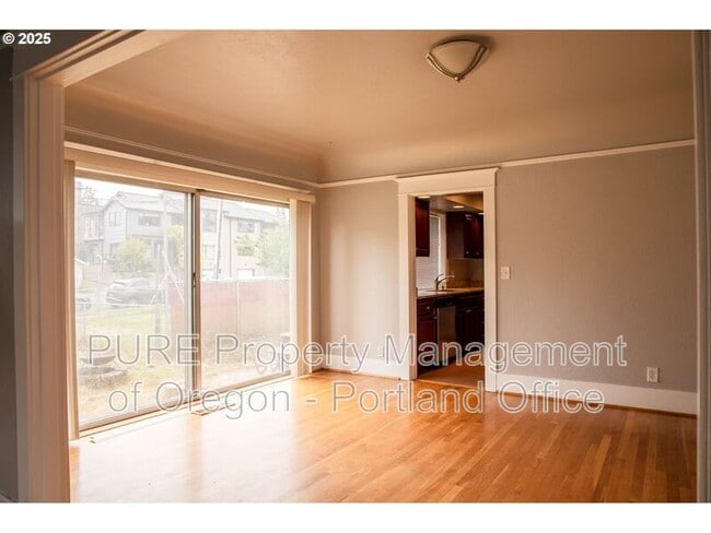 Building Photo - 5311 NE 30th Ave