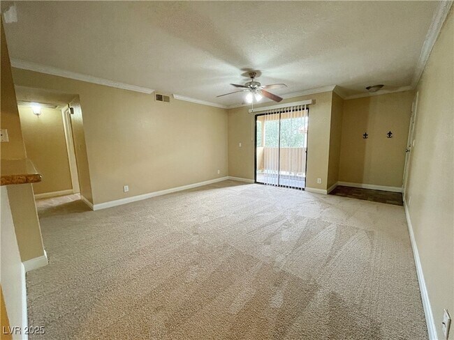 Building Photo - 3135 S Mojave Rd