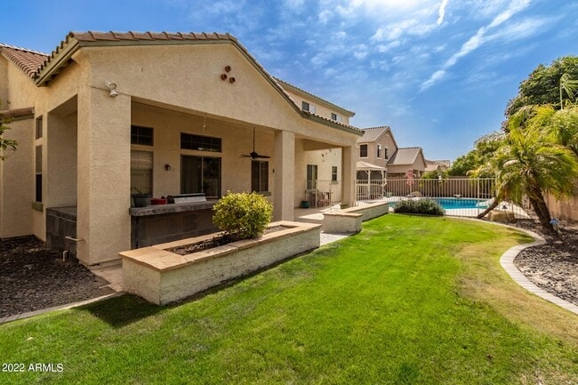 Building Photo - 3144 E Lynx Way