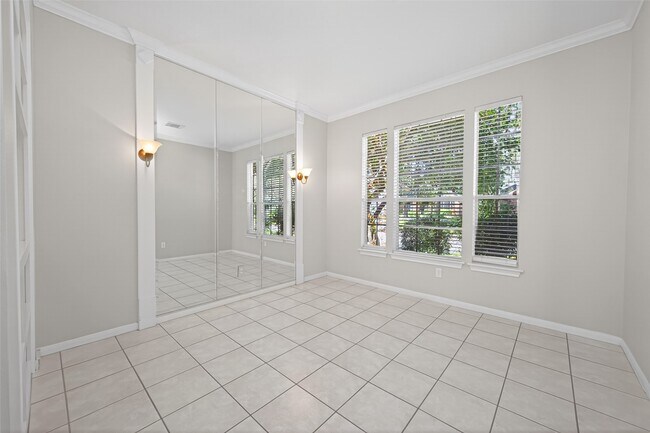 Building Photo - 20906 Greenfield Trail