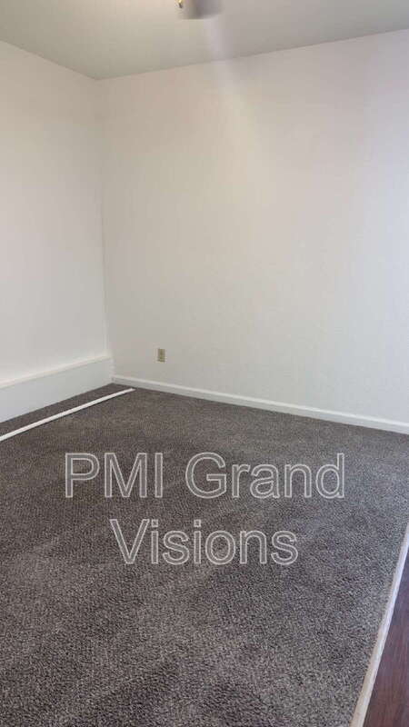 Building Photo - 2151 11th St