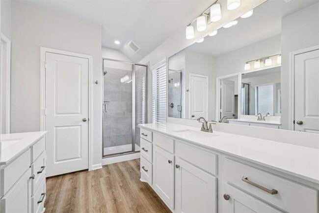 Building Photo - 601 Los Olives Ln