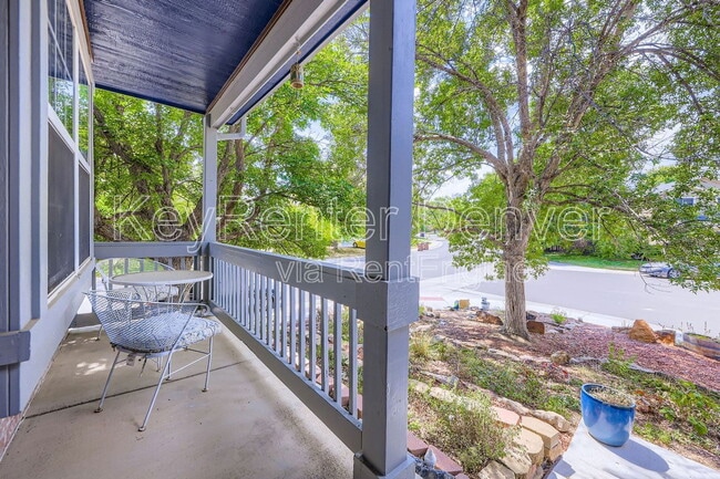 Building Photo - 12295 Crabapple St