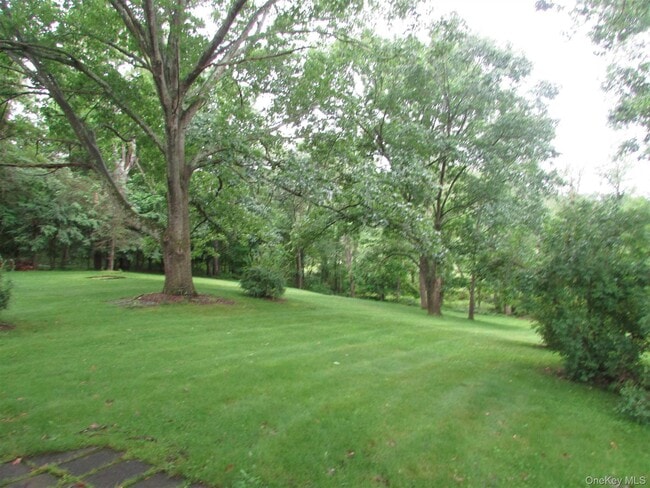 Building Photo - 361 NY-376