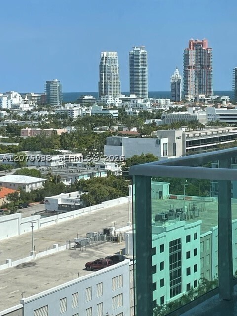 Building Photo - 1000 West Dr