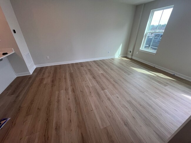 Building Photo - 12145 Calgary Lp