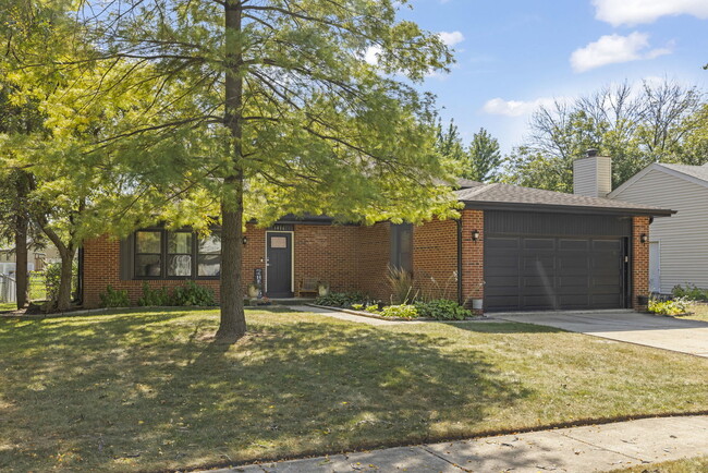 Building Photo - 1416 Sunnybrook Dr
