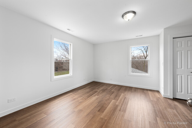 Building Photo - 544 Hainesville Rd