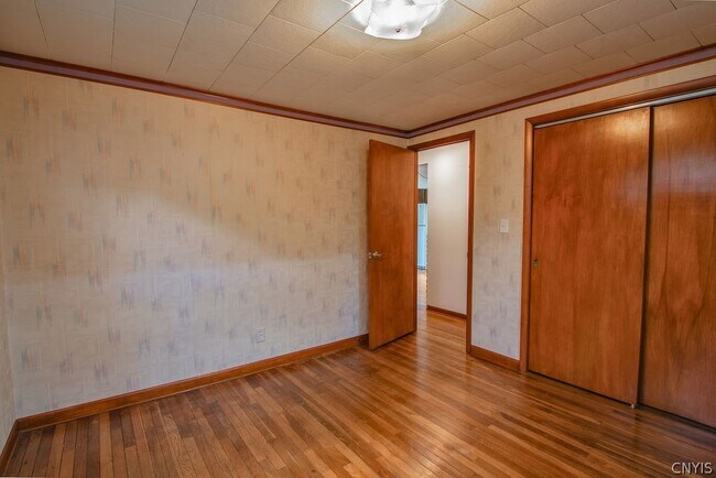 Building Photo - 311 Swansea Ave