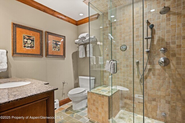 Building Photo - 315 S 1st St