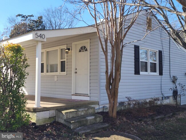 Building Photo - 540 Londontown Rd