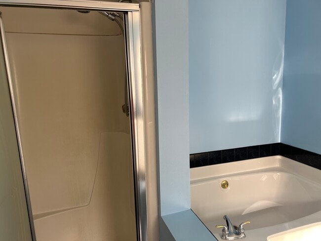 Building Photo - 1745 Zion Hill Rd