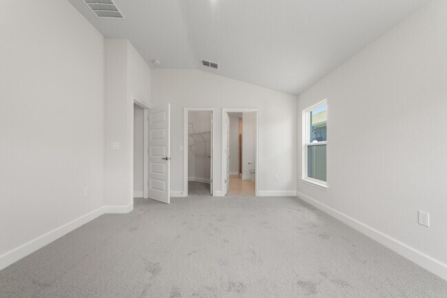 Building Photo - 618 Tanaro Ln