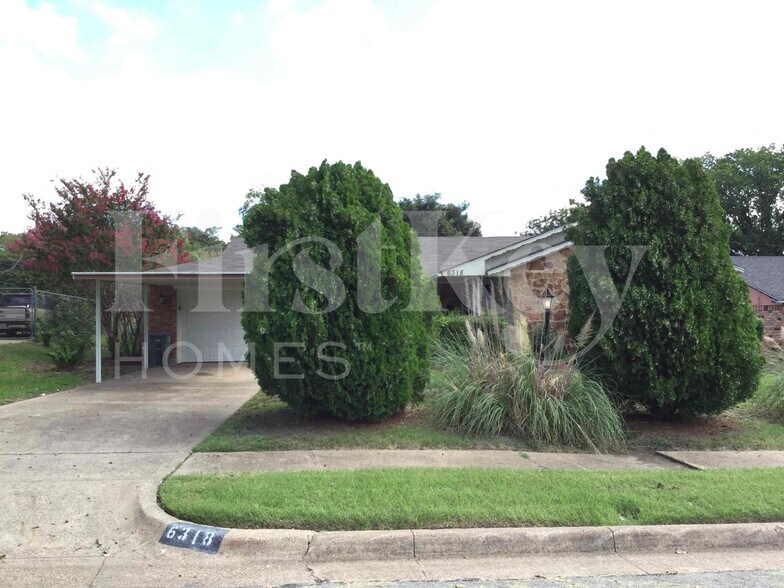 Building Photo - 6318 Songwood Dr