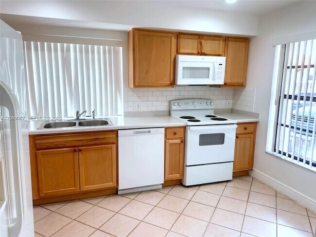 Building Photo - 13273 SW 110th Terrace