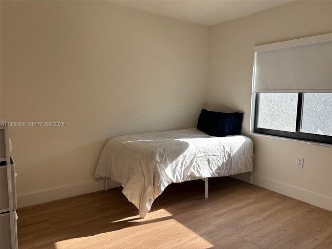 Building Photo - 11017 SW 113th Pl