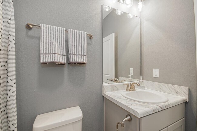 Building Photo - 2282 Hunters Moon Trail