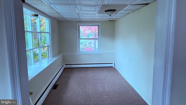 Building Photo - 328 Hutchinson Terrace