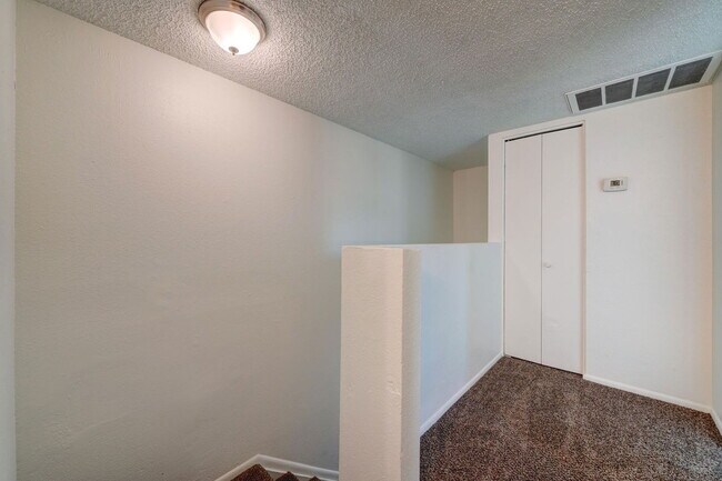 Building Photo - 2696 N 43rd Ave