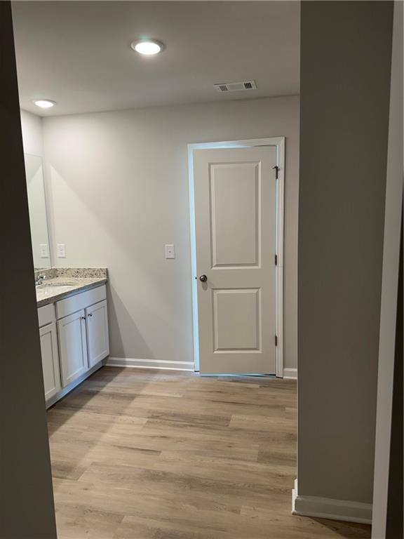 Building Photo - 11067 Suria Dr