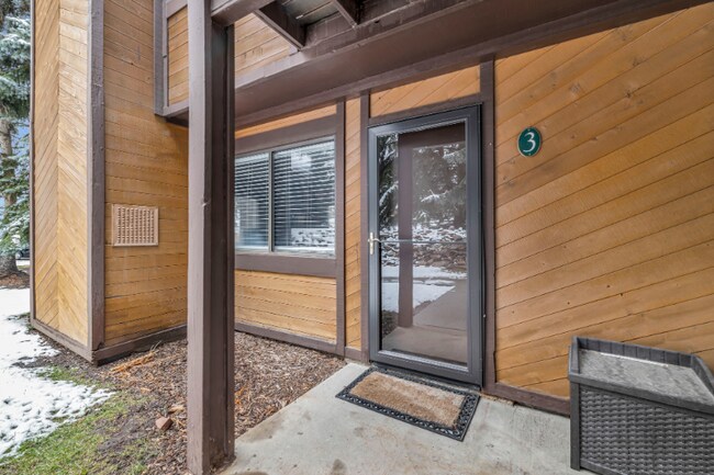 Building Photo - 2025 Canyons Resort Dr