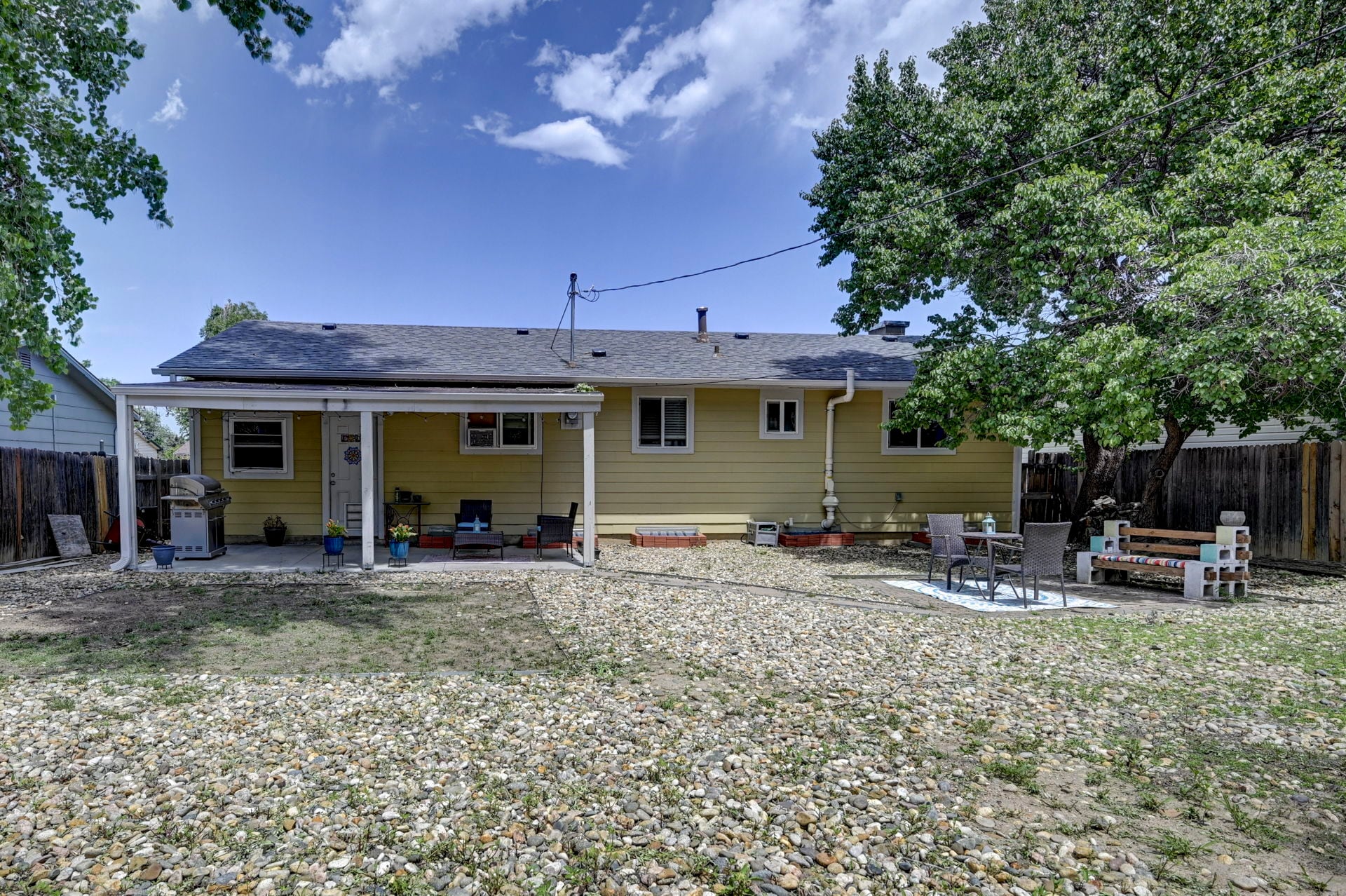 Building Photo - 1222 Hartford St