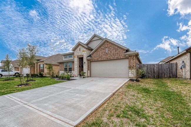 Building Photo - 506 Pecan Landing Ln