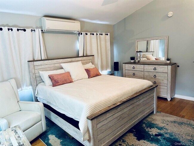 Building Photo - 19 Ocean Rd