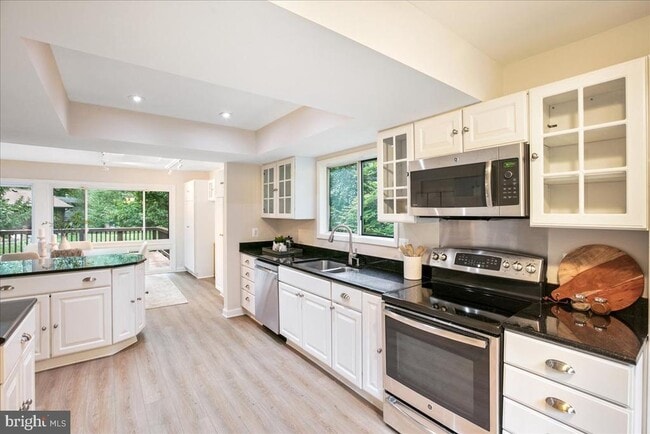 Building Photo - 4302 Wakefield Dr