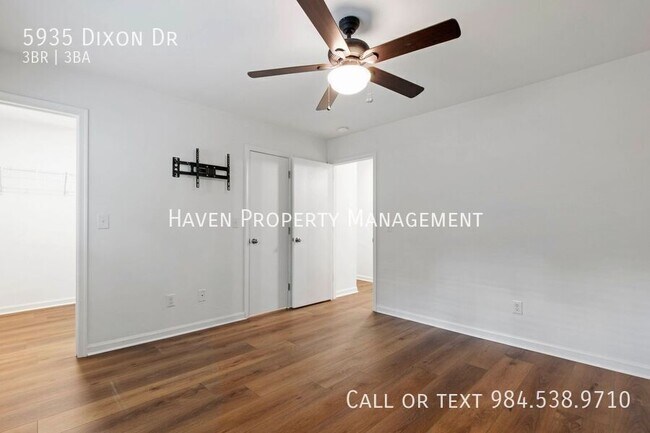 Building Photo - 5935 Dixon Dr