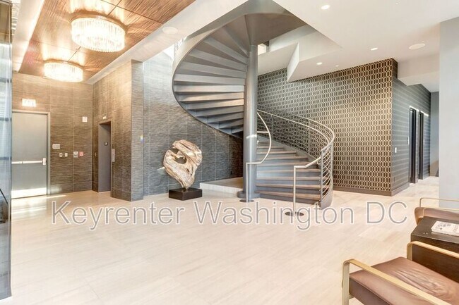 Building Photo - 45 Sutton Square SW