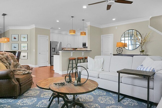 Building Photo - Johns Island 4BR, 2.5 BA Gem: Features Wood Floors, 2-Car Garage, & Community Pool