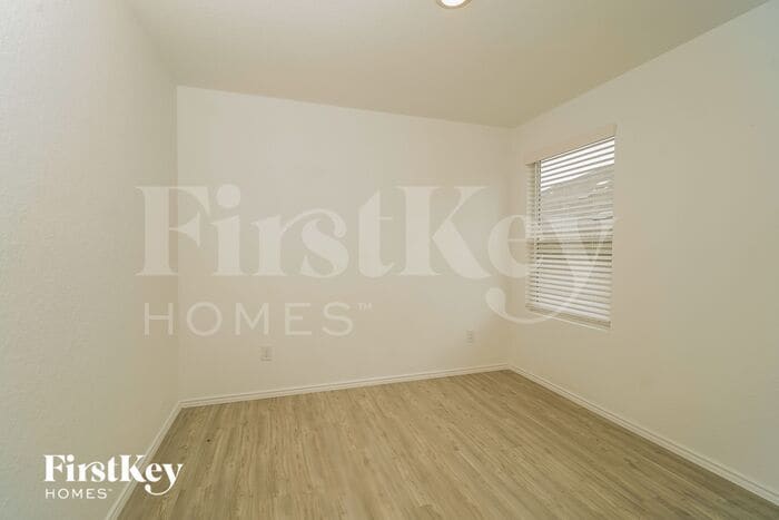 Building Photo - 13022 Rosemary Cove