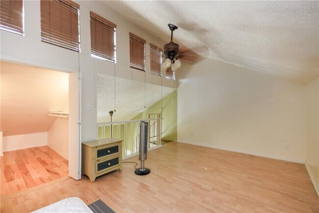 Building Photo - 3115 Tom Green St