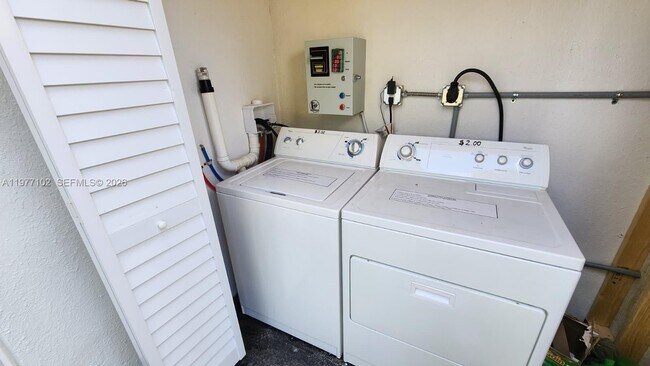 Building Photo - 10490 SW 173rd Terrace