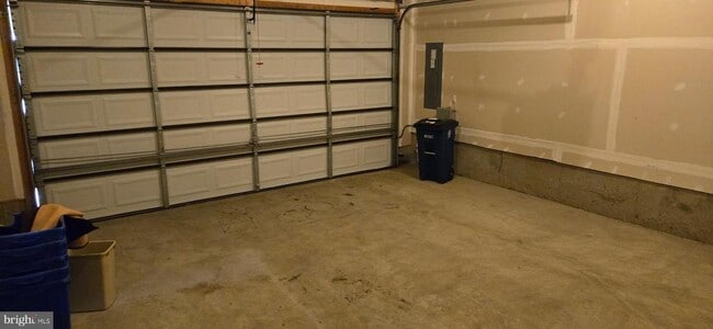 Building Photo - 14067 Marketcenter Dr