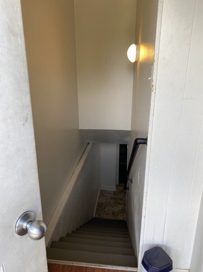 Building Photo - 2 Bed 1 Bath Duplex in Country Setting - NW Ft. Collins