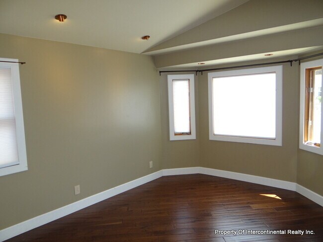 Building Photo - Coming Soon!! Remodeled Woodside Cottage w...
