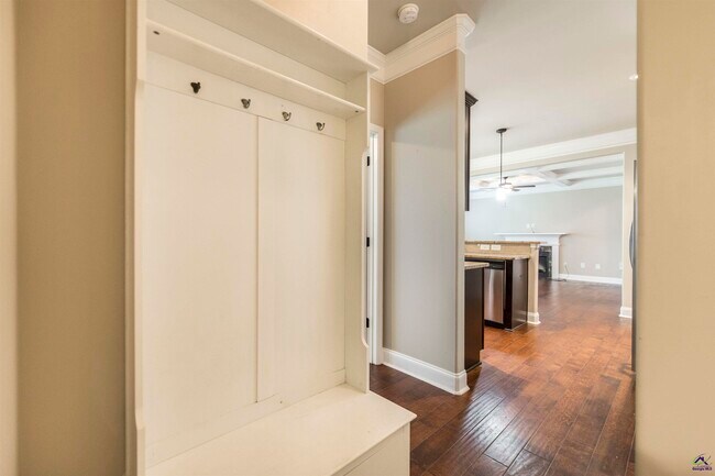 Building Photo - 153 Forestbrooke Way