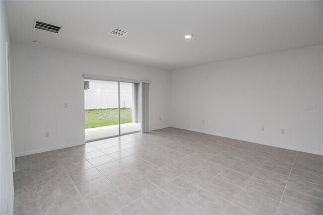 Building Photo - 2068 Babbling Brk Blvd