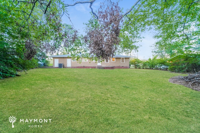 Building Photo - 106 Parkway Dr