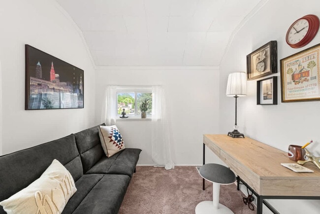 Building Photo - 16806 Pilgrim Ave