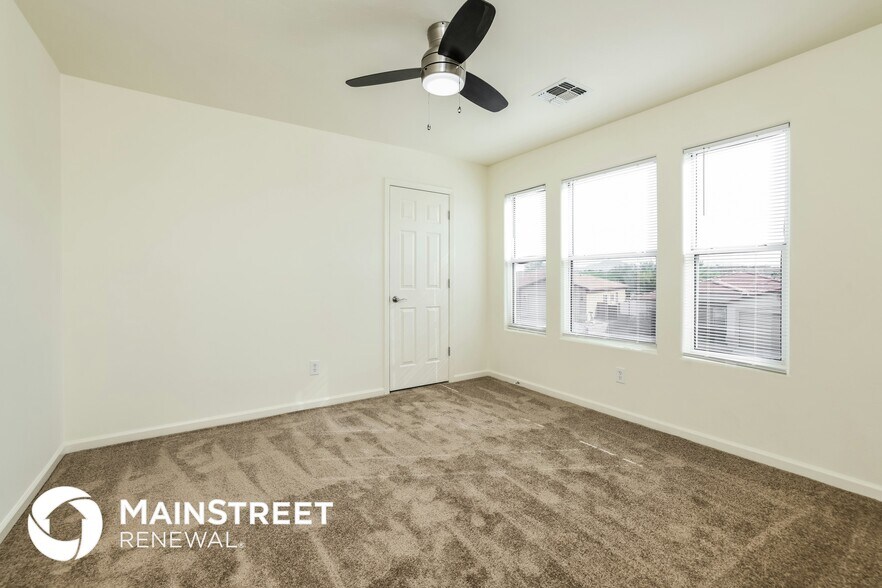 Building Photo - 13621 E Hampden Green Way