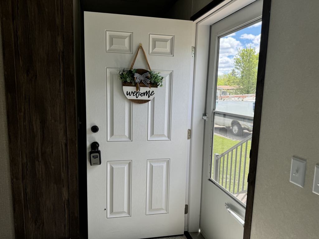 Building Photo - 48579 Leafdale Ct