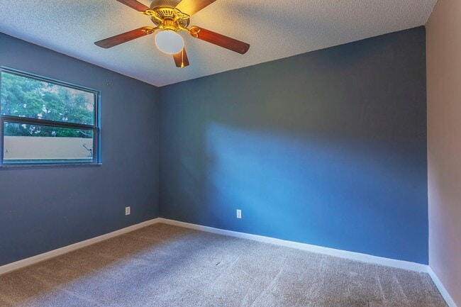 Building Photo - 1504 Meadow St