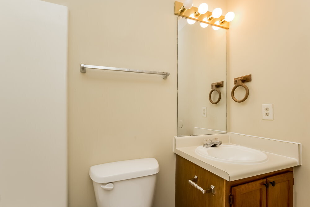 Building Photo - 1610 Summit Ridge