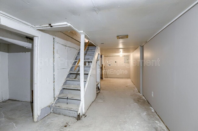 Building Photo - 5702 Euclid Ave E