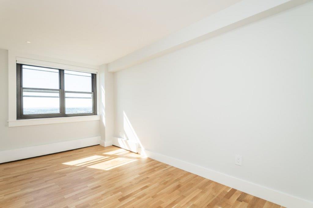 Building Photo - 1424 Columbia Rd